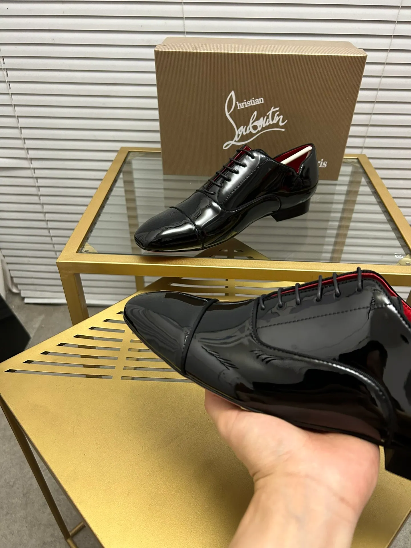 (Customized model) Ex-factory price is 500. christian louboutin (CL red sole shoes) counter series, casual sneakers for couples 📢 📢 📢 Exclusive hot style release 🎈🎈💪 Movable latex feet 👻 Finished outsole line [Proud] 😝Female 35-40# Male 38#-46, global supply😝 [Top version]: Original imported genuine leather upper, top original leather lining, original molded TPU outsole, original 1:1 detail processing, original shoe last,